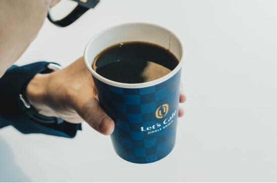 全家Let's Cafe升级全新Logo，它的经典广告比咖啡还香