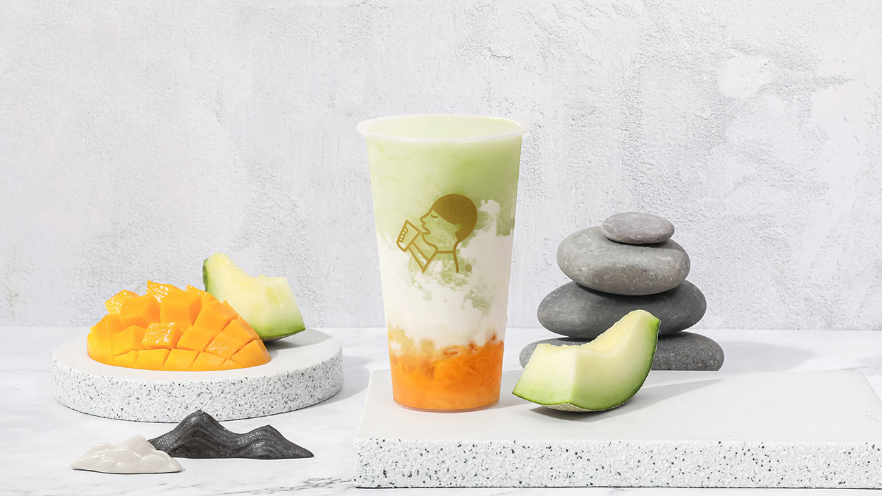 救命！喜茶的新品广告土得我无法自拔