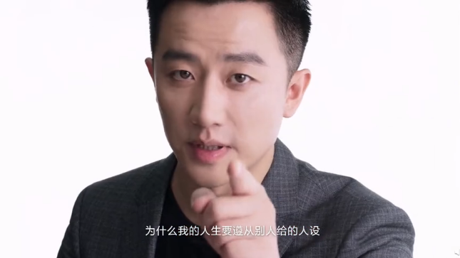 资生堂×黄轩：文质彬彬VS妩媚妖娆，你倾心于哪个他？