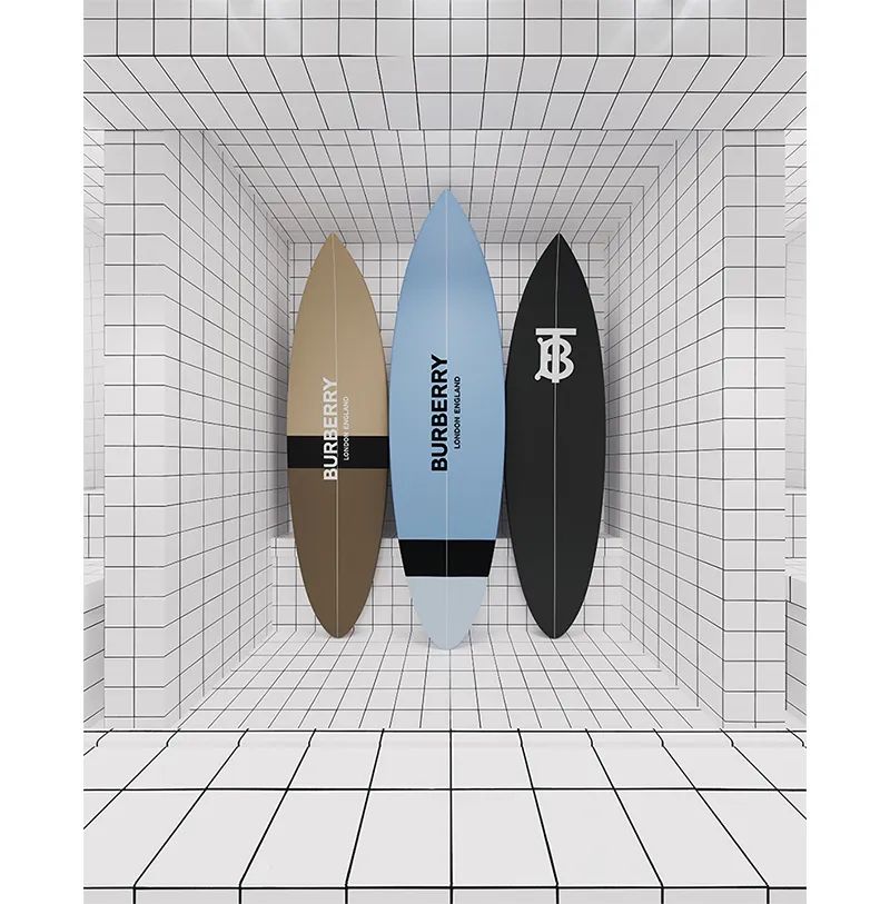 Burbbery夏季广告大片：进入亦真亦假的虚幻世界