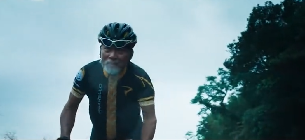 别看背面，看正面！这支运动风的药品广告超燃超给力！