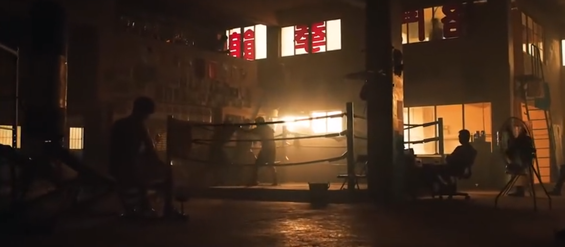 别看背面，看正面！这支运动风的药品广告超燃超给力！