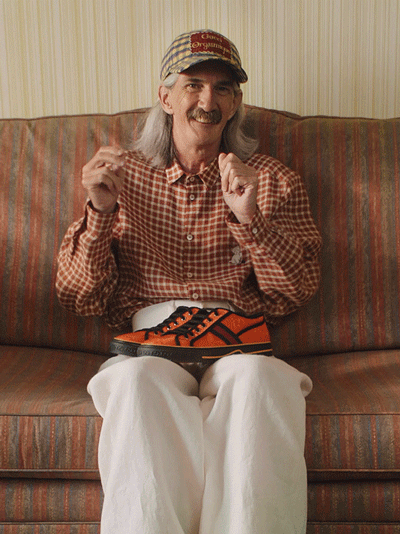 奢侈品广告频现爷爷奶奶，营销的“老年时代”要来临？