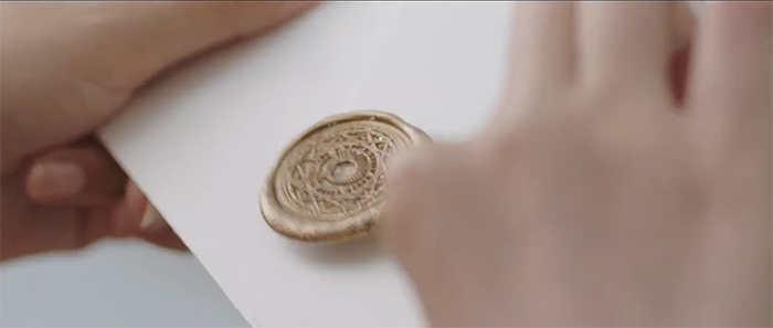 Charlotte Tilbury×任嘉伦：在治愈秘境里遇见心动