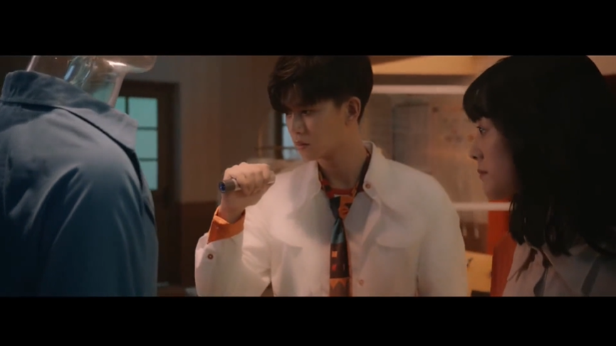 汰渍×任嘉伦悬疑微电影，还原侦探本色