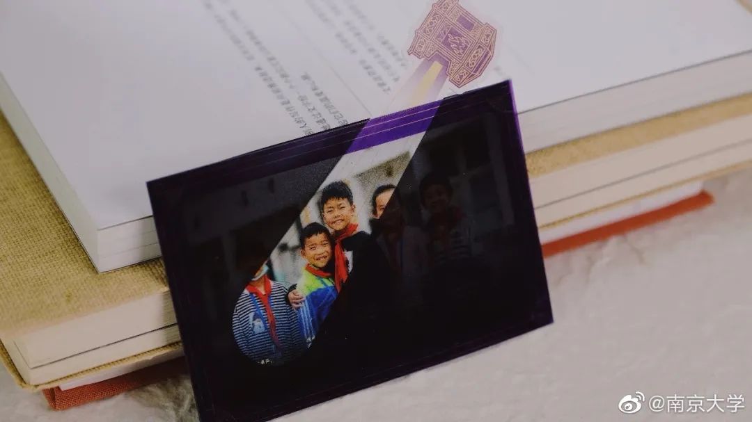 2020录取通知书设计，最骚的大学竟然是...