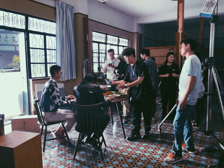 京东：五条人的火锅法则