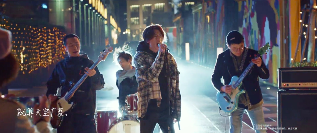 英菲尼迪×张若昀给2021写了封信，探寻「生活的本质」