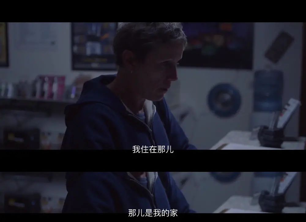 横扫2020年的神片，拍出了美国人民的“水深火热”？