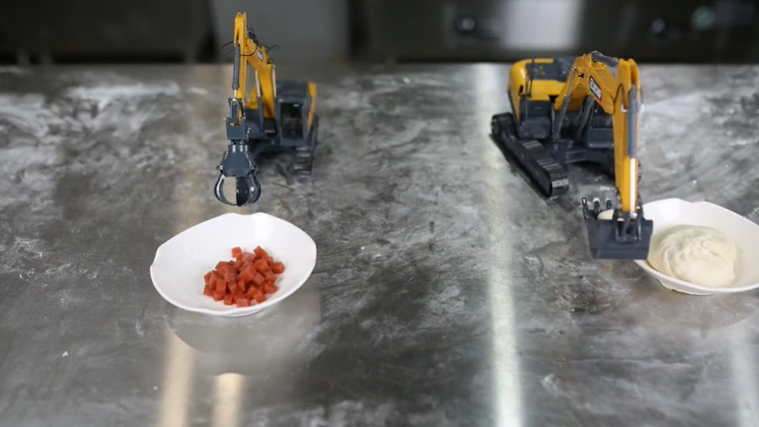 徐工集团定格动画：挖掘机来给你包汤圆