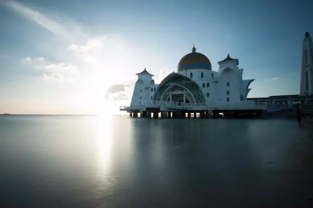 两招解决大光比难题 包围曝光与曝光合成技术详解