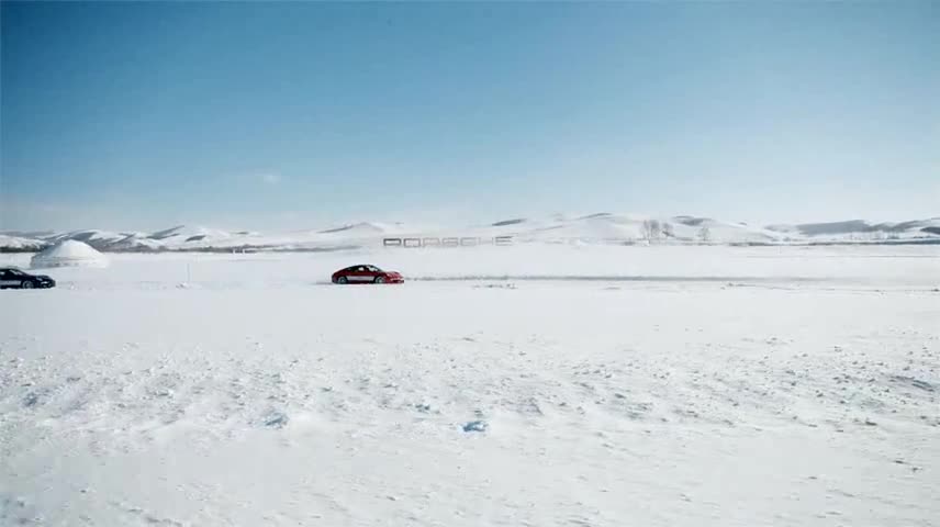 保时捷冰雪试驾会极地体验